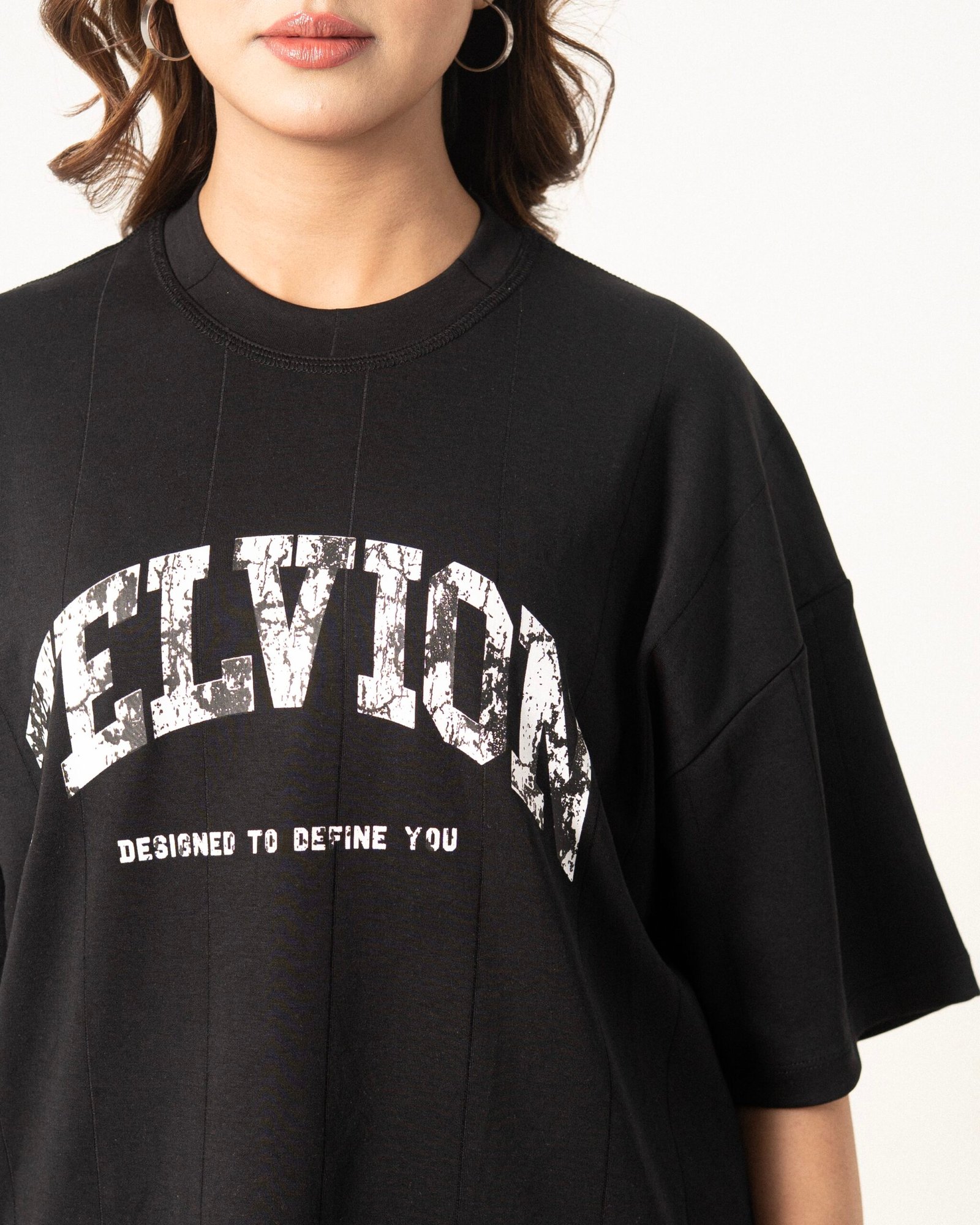 VELVION Textured Line Boxy T-Shirt